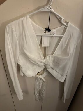 Divided White Twist-Front Long-Sleeve Crop Top